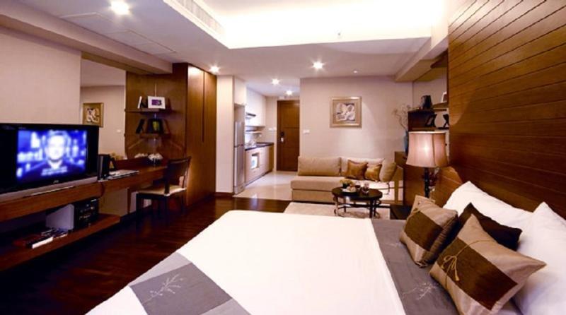 Furamaxclusive Sathorn, Отель