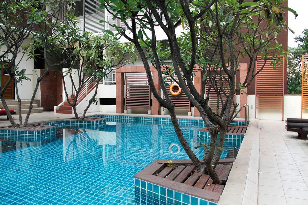 Отель Furamaxclusive Sathorn,