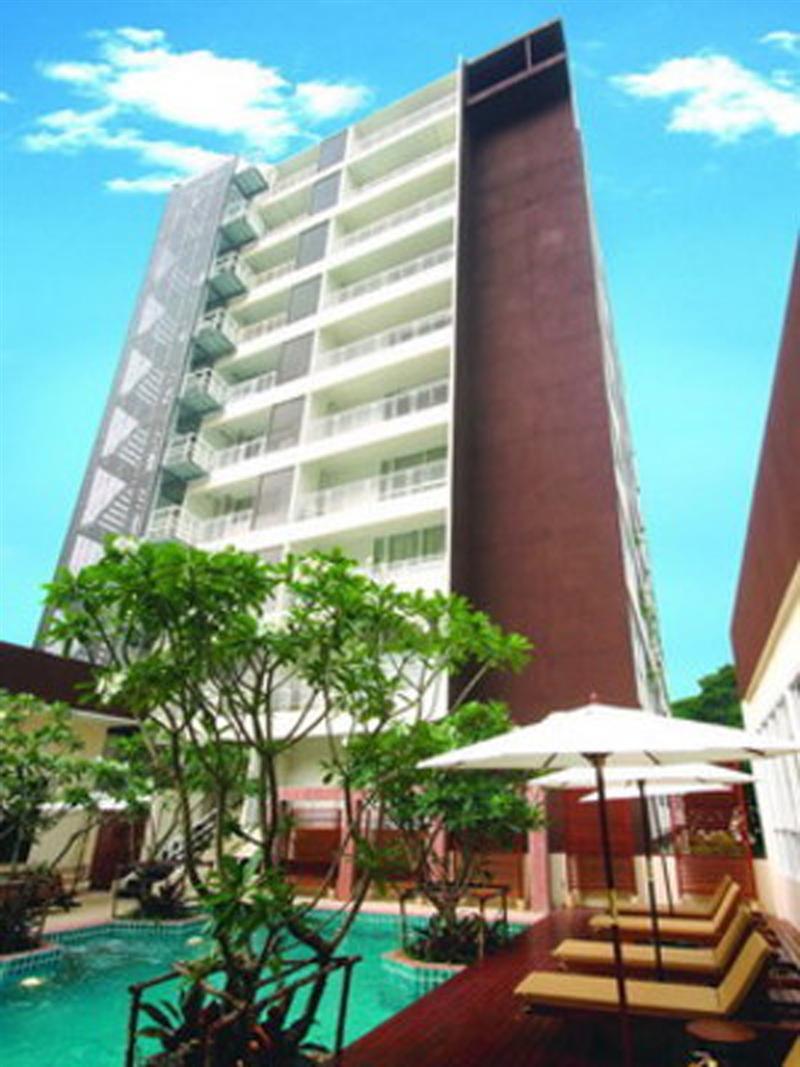 Отель Furamaxclusive Sathorn, Бангкок