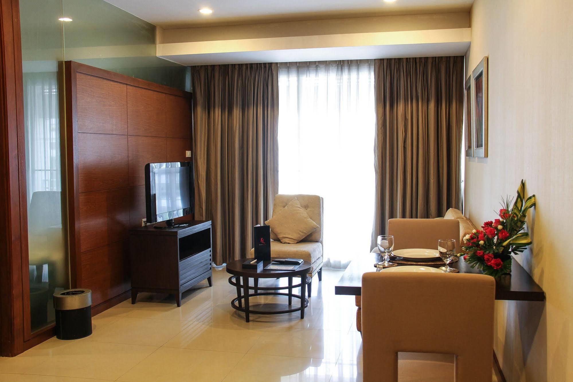 Отель Furamaxclusive Sathorn, 4*