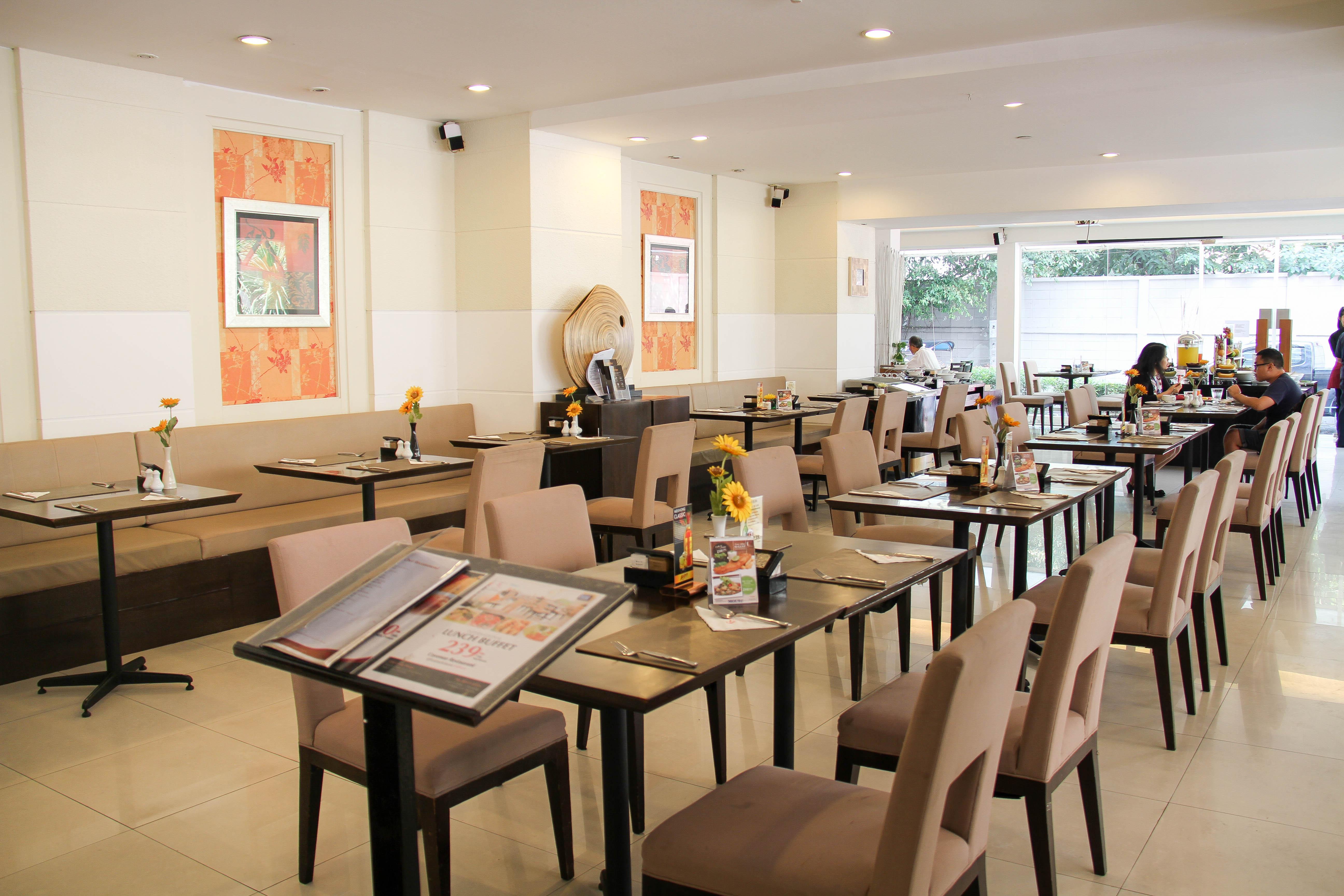 西隆富丽萨通酒店 4* 曼谷